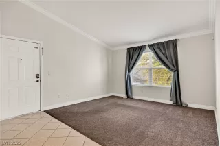 Photo #3: 2462732 Listing 