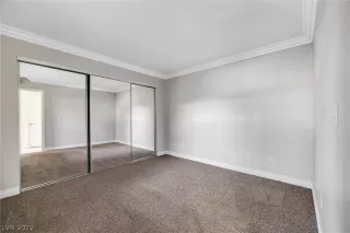 Photo #5: 2462732 Listing 