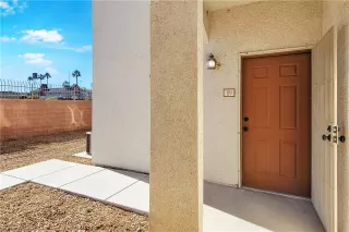 Photo #3: 2462758 Listing 