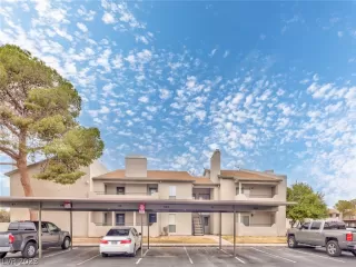 Photo #2: 2462765 Listing 