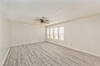 Photo #1: 2462786 Listing 