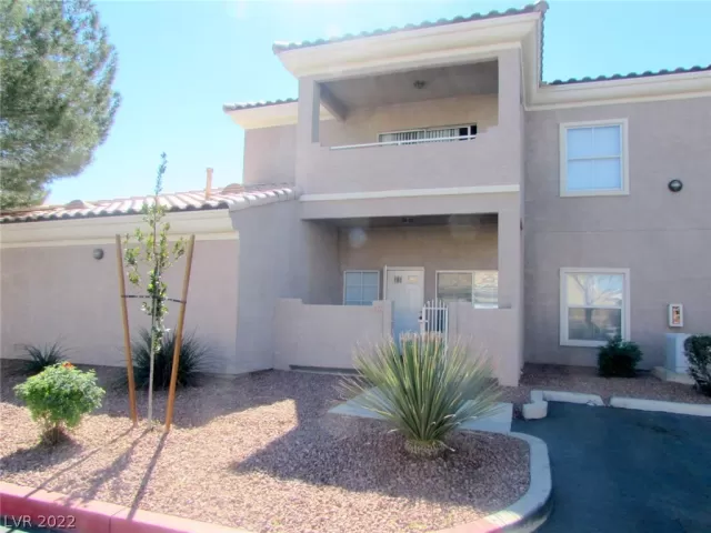 MLS: 2462820 Condo For Sale