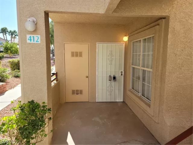MLS: 2462825 Condo For Sale