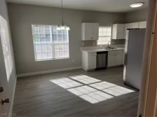 Photo #1: 2462825 Listing 