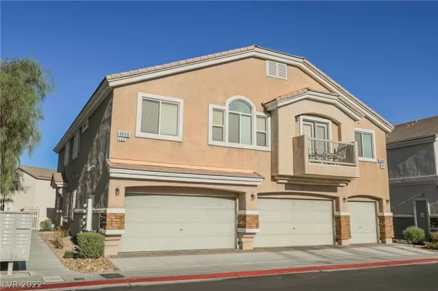 MLS: 2462829 Condo For Sale