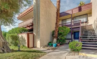Photo #2: 2462834 Listing 