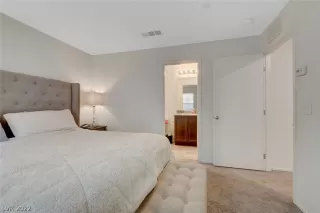 Photo #4: 2462857 Listing 