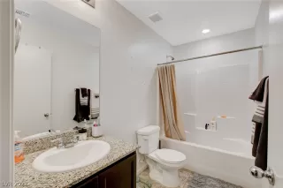 Photo #5: 2462857 Listing 