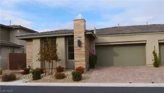 Photo #1: 2462881 Listing 