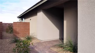 Photo #2: 2462881 Listing 