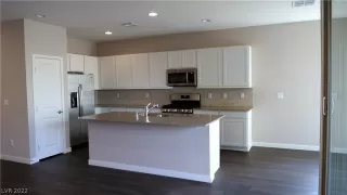 Photo #6: 2462881 Listing 