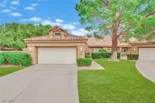 Photo #1: 2462900 Listing