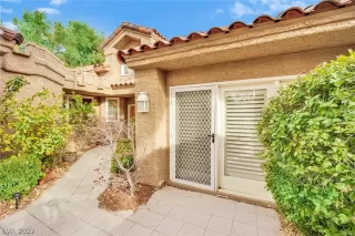 Photo #4: 2462900 Listing