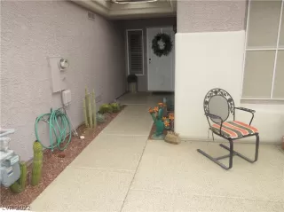 Photo #4: 2462902 Listing