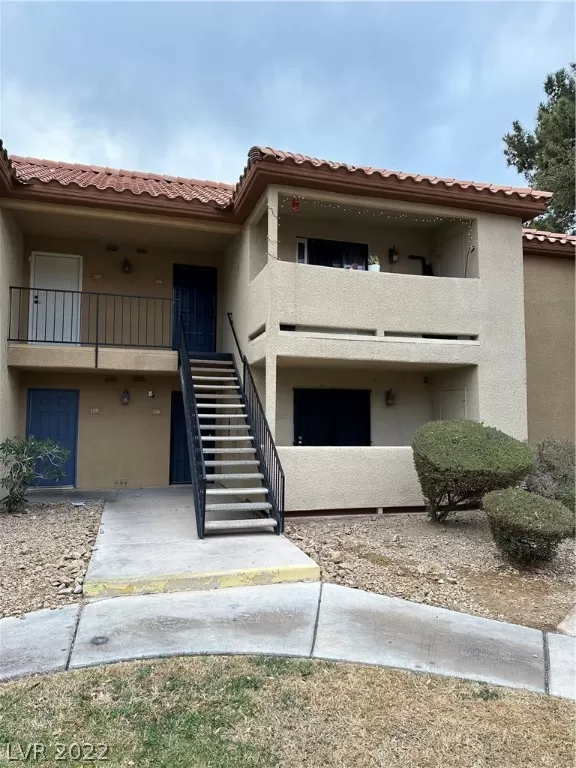 MLS: 2462908 Condo For Sale