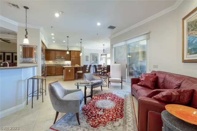 MLS: 2462922 Condo For Sale