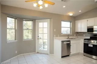 Photo #4: 2462950 Listing 