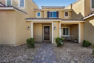 Photo #1: 2462954 Listing 