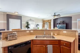 Photo #6: 2462955 Listing 