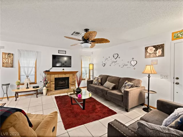 MLS: 2462973 Condo For Sale
