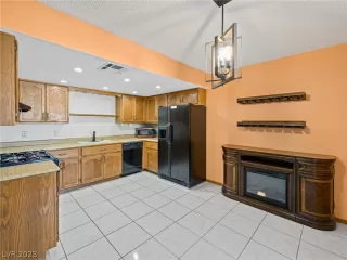Photo #6: 2462973 Listing 