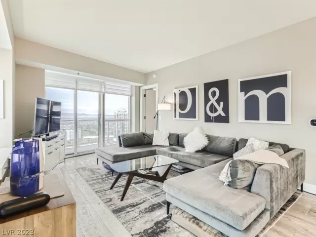 MLS: 2463058 Condo For Sale