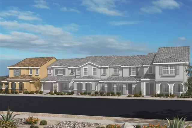 MLS: 2463143 Condo For Sale