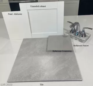 Photo #3: 2463146 Listing