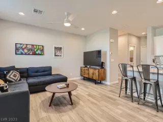 Photo #1: 2463150 Listing