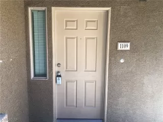 Photo #3: 2463197 Listing 