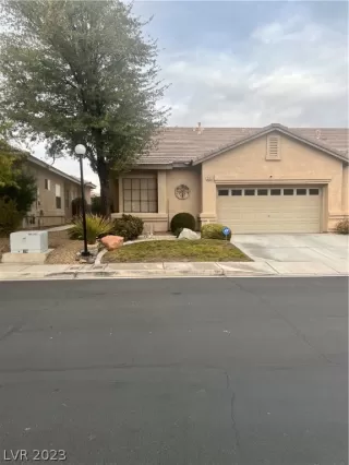 Photo #1: 2463225 Listing