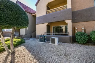 Photo #2: 2463238 Listing 