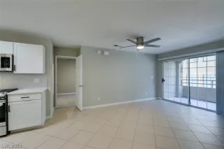 Photo #3: 2463238 Listing 