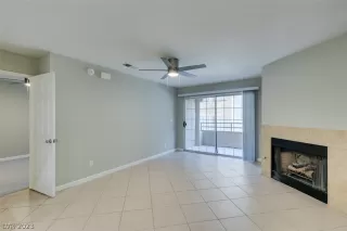 Photo #4: 2463238 Listing 