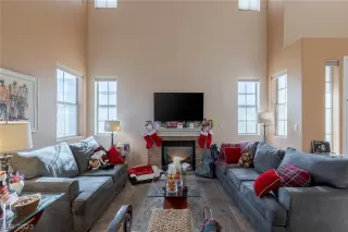 Photo #5: 2463243 Listing 