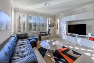 Photo #1: 2463248 Listing 