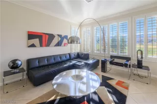 Photo #5: 2463248 Listing 