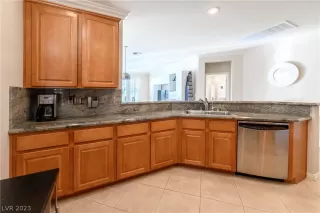 Photo #6: 2463248 Listing 