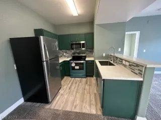 Photo #3: 2463347 Listing 