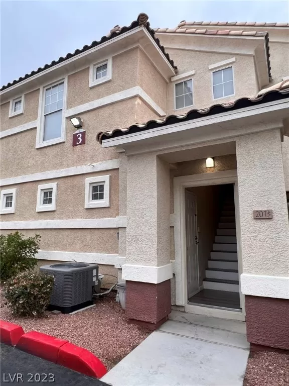 MLS: 2463354 Condo For Sale