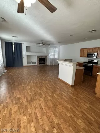 Photo #1: 2463364 Listing 