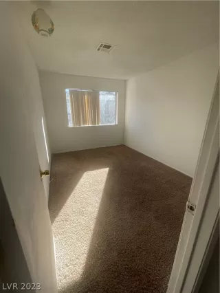 Photo #6: 2463377 Listing 