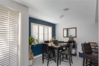 Photo #2: 2463384 Listing