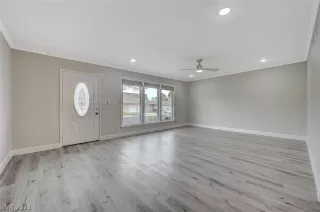 Photo #2: 2463395 Listing