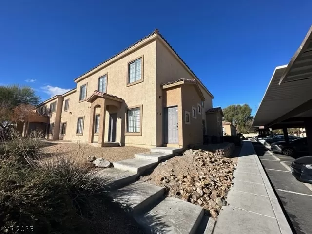 MLS: 2463400 Condo For Sale