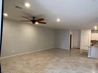 Photo #1: 2463426 Listing 