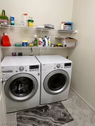 Photo #4: 2463426 Listing 