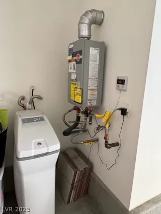 Photo #5: 2463426 Listing 