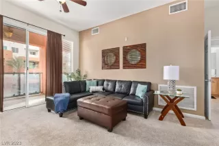 Photo #2: 2463533 Listing 