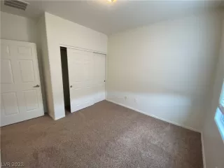 Photo #5: 2463549 Listing 